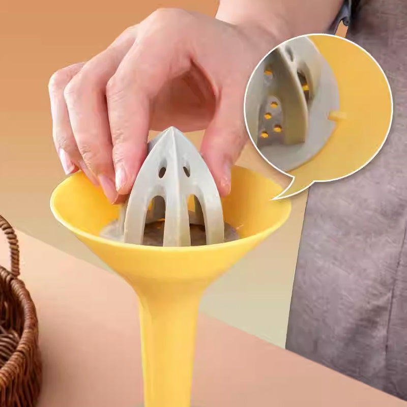 Rotary manual juicer
